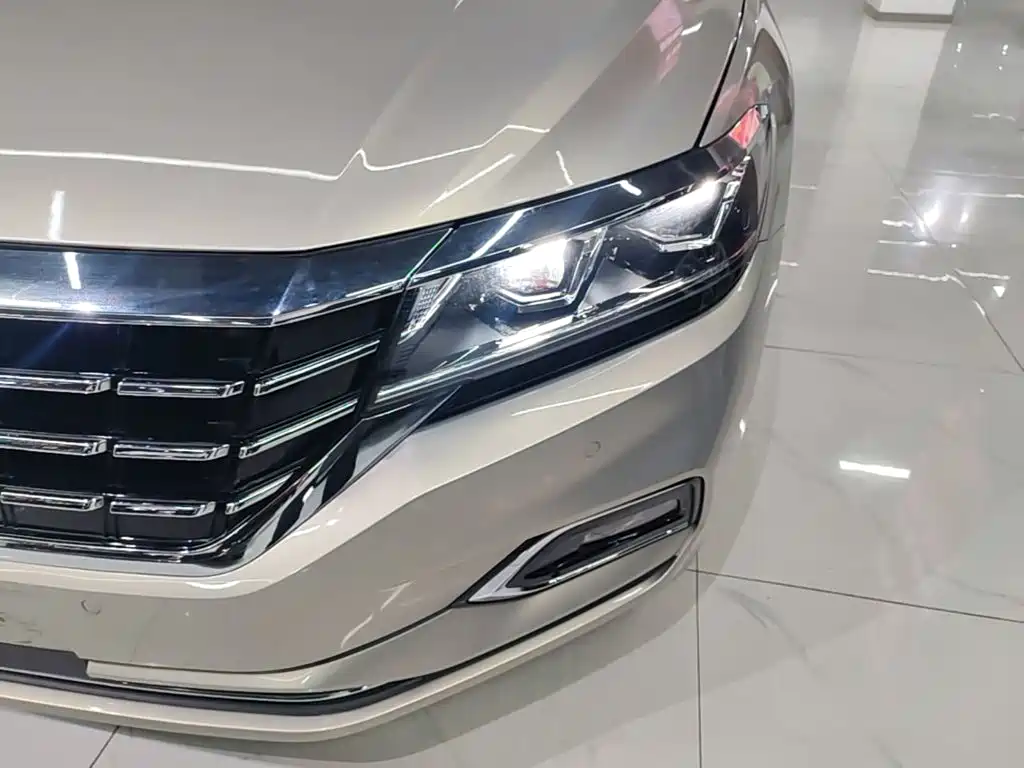 Volkswagen Passat 2020 — фото 18