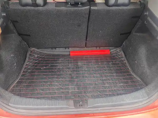 Toyota Yaris L 2015