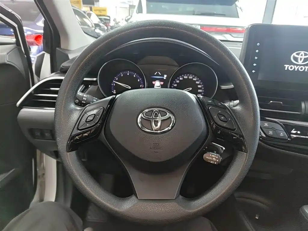 Toyota IZOA 2022 — фото 11