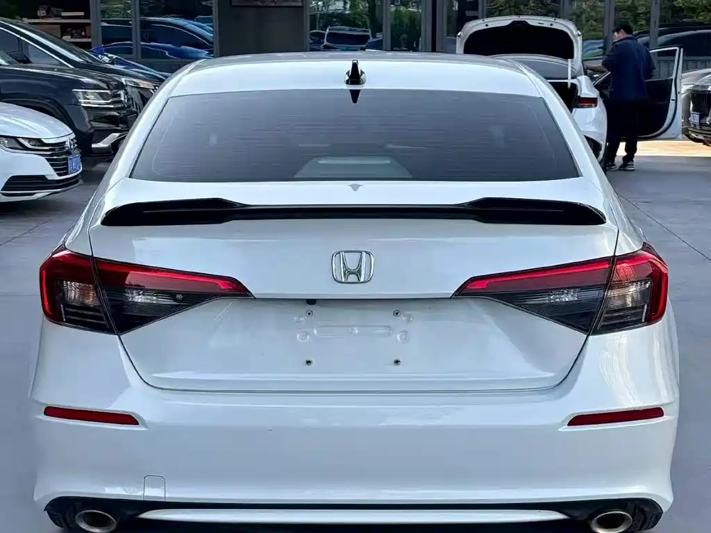 Honda Civic 2022 — фото 4