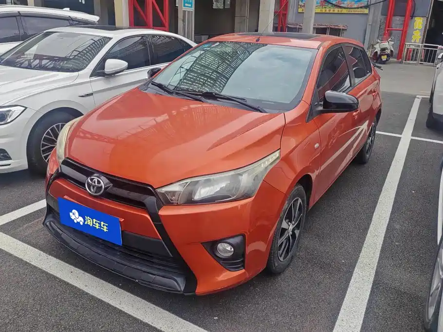 Toyota Yaris L 2015