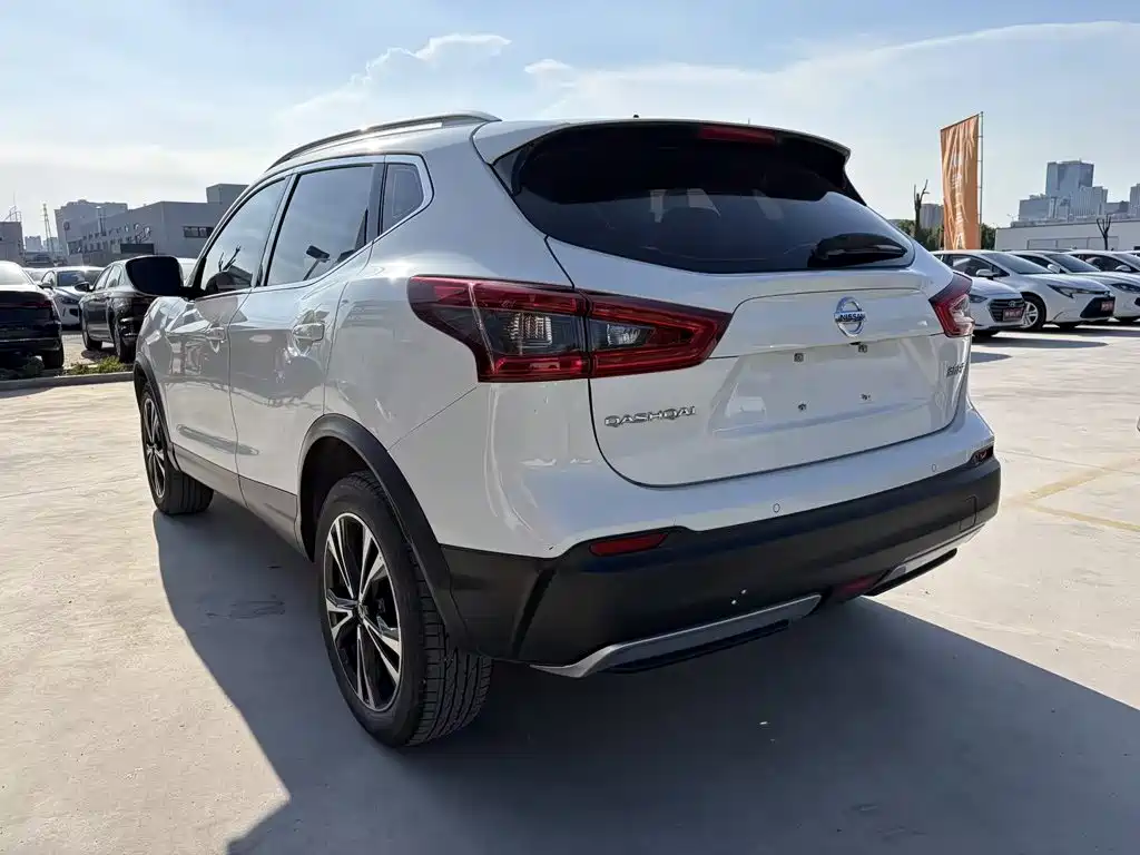 Nissan Qashqai 2022 — фото 8