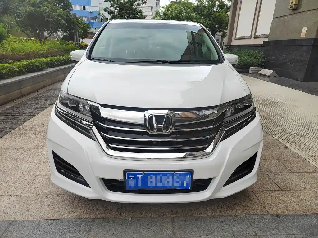 Honda Elysion 2017