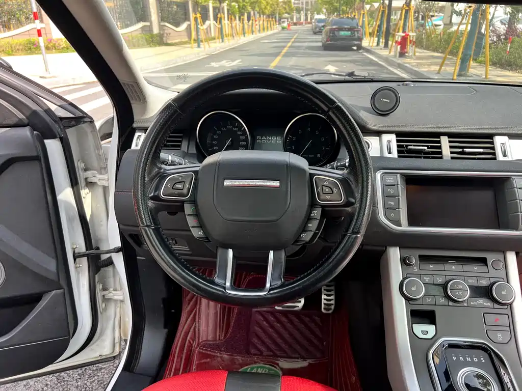 Land Rover Evoque 2013 — фото 9