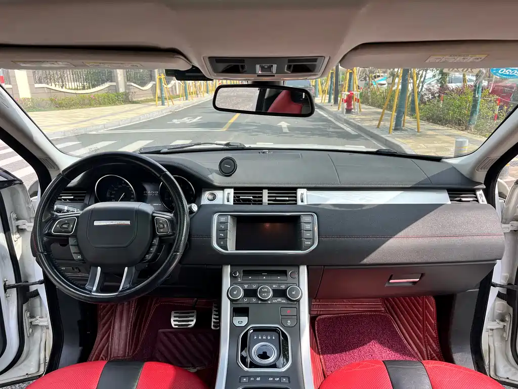 Land Rover Evoque 2013 — фото 11