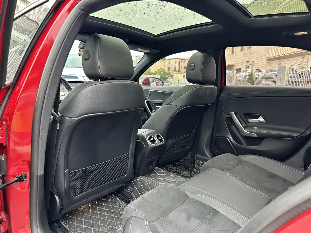 Mercedes-Benz A-Class 2023 — фото 12