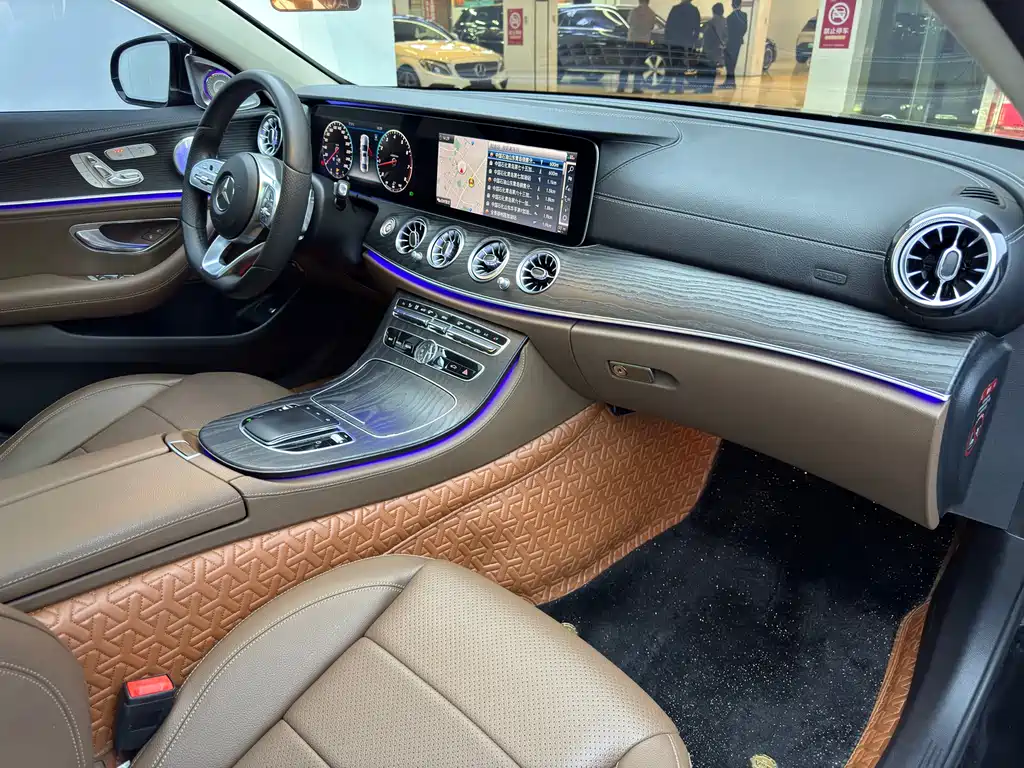 Mercedes-Benz E-Class 2020 — фото 11