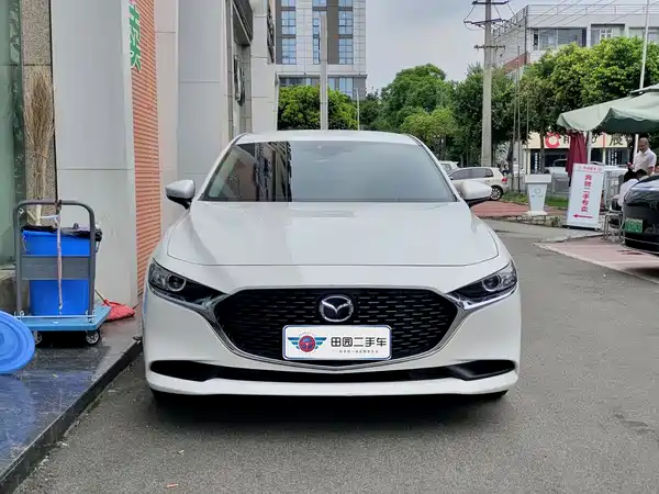 Mazda 3 Axela 2021