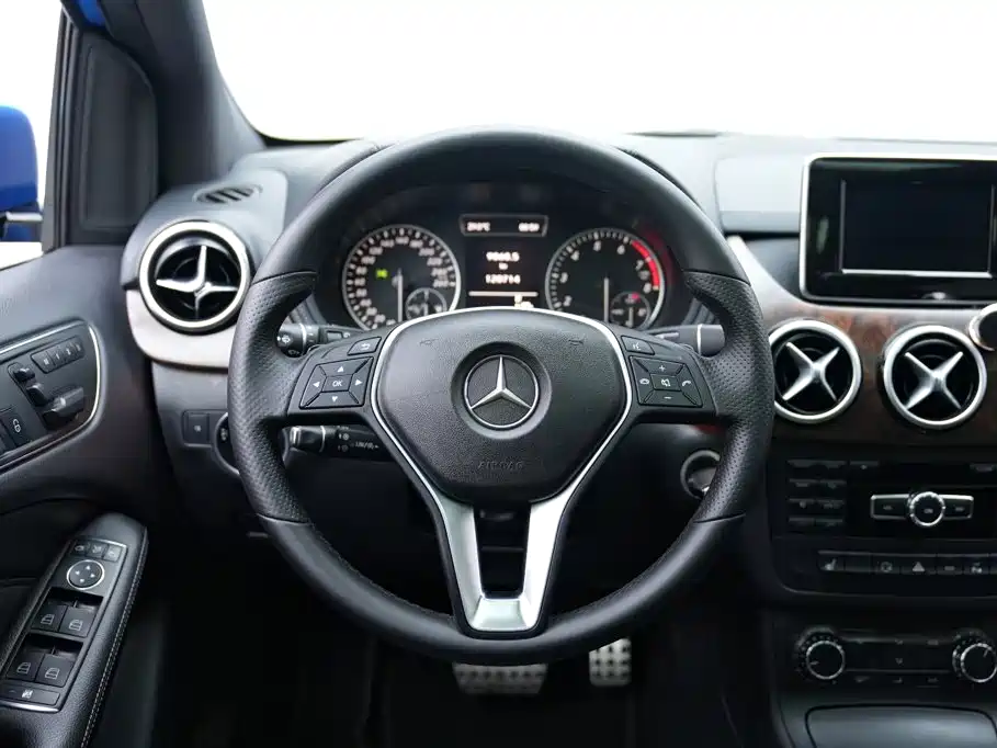 Mercedes-Benz B-Class 2013 — фото 10