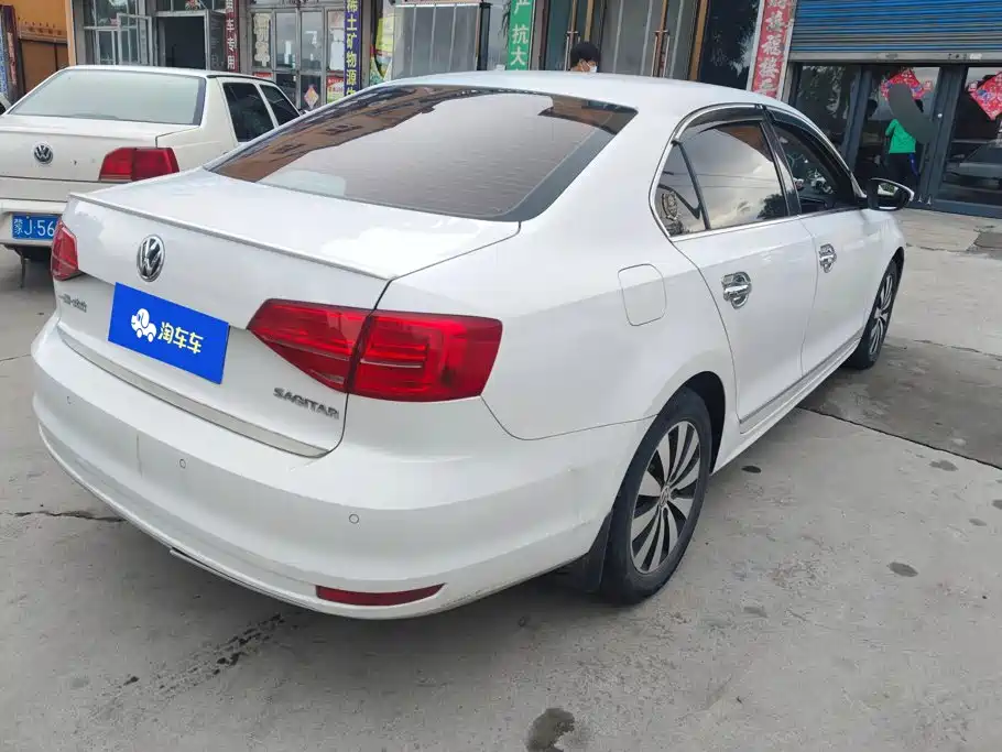 Volkswagen Sagitar 2019