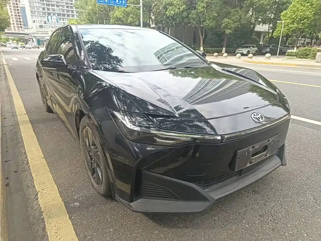 Toyota bZ3 2023