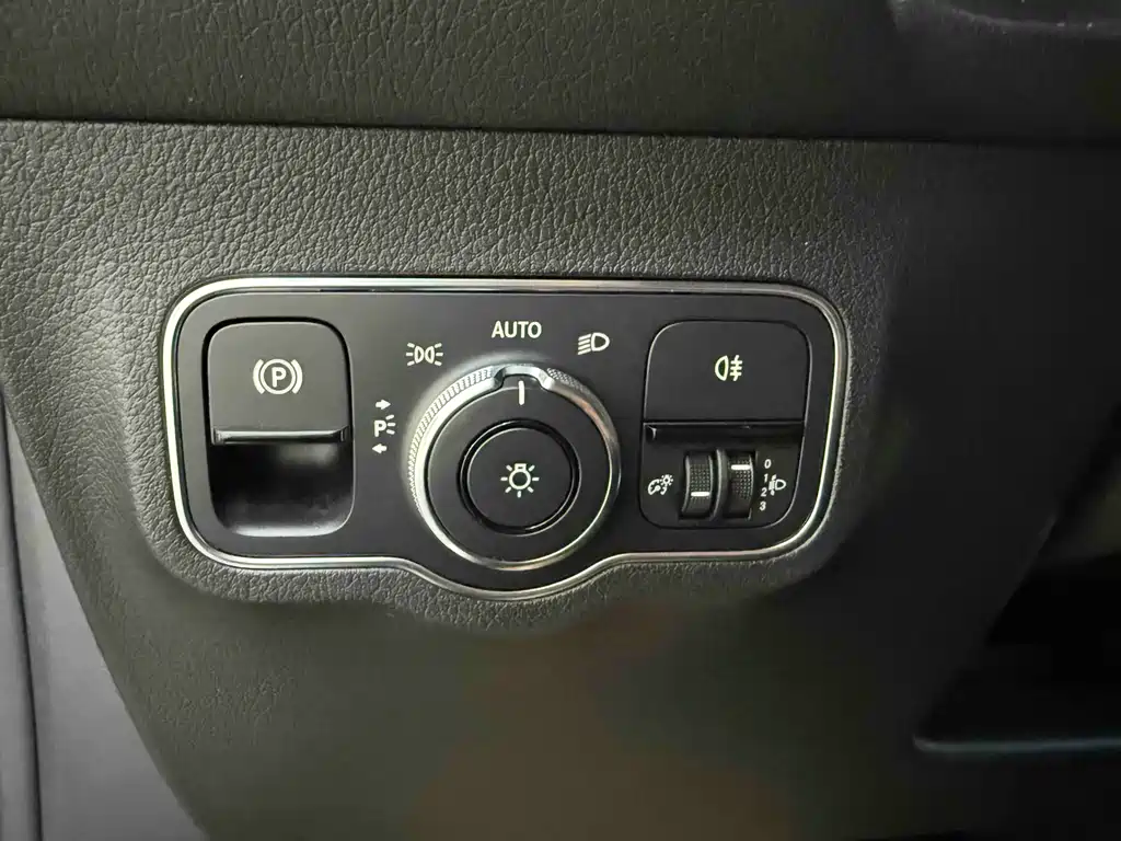 Mercedes-Benz GLB 2020 — фото 11
