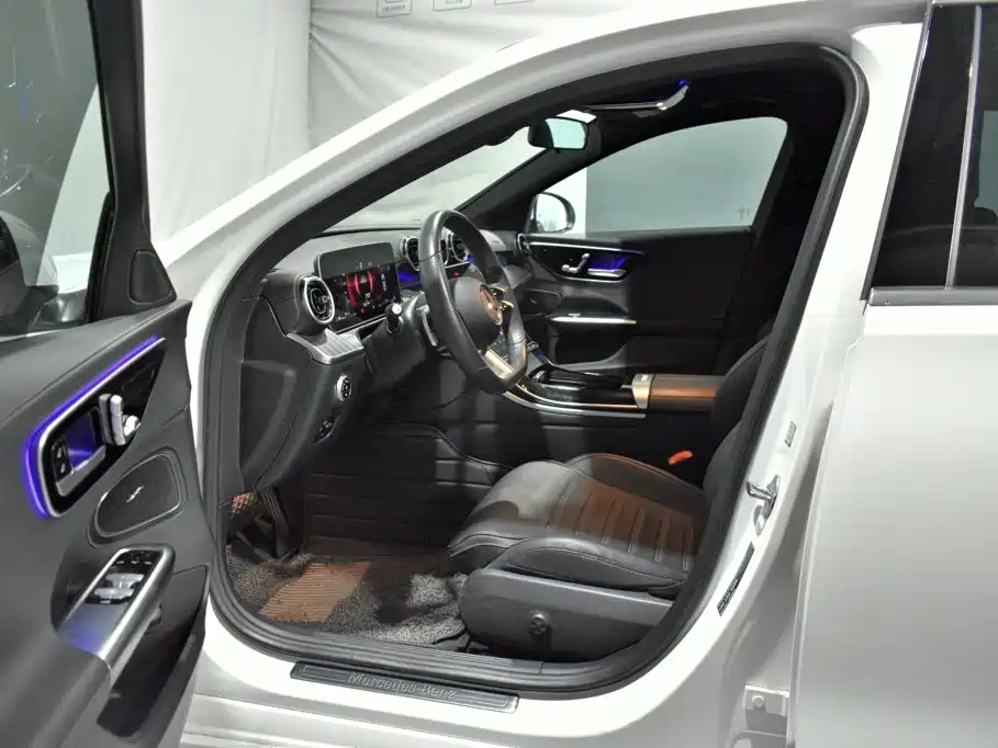 Mercedes-Benz C-Class 2022 — фото 10