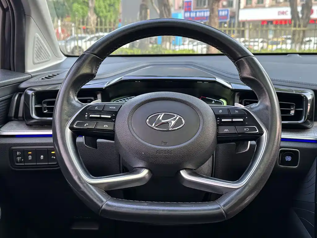 Hyundai Custo 2022 — фото 11