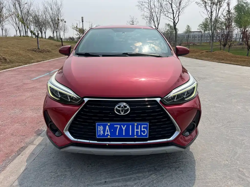 Toyota Yaris L 2019 — фото 8