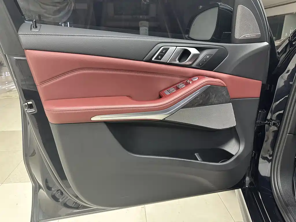 BMW X5 2023