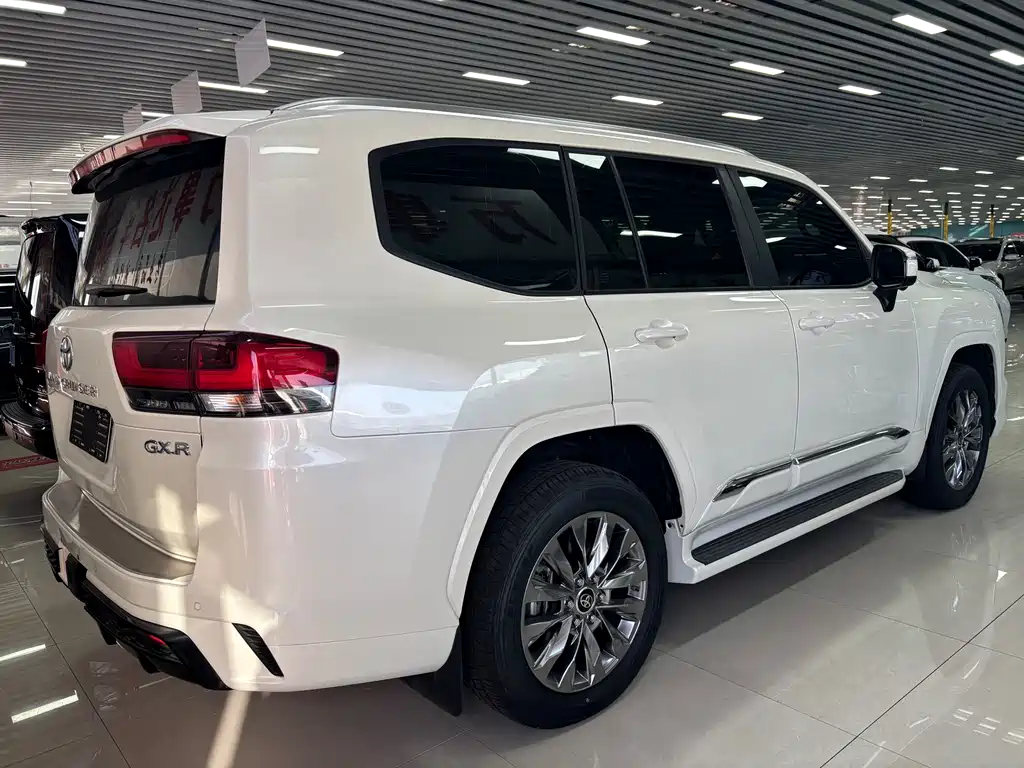 Toyota Land Cruiser 2026 — фото 11