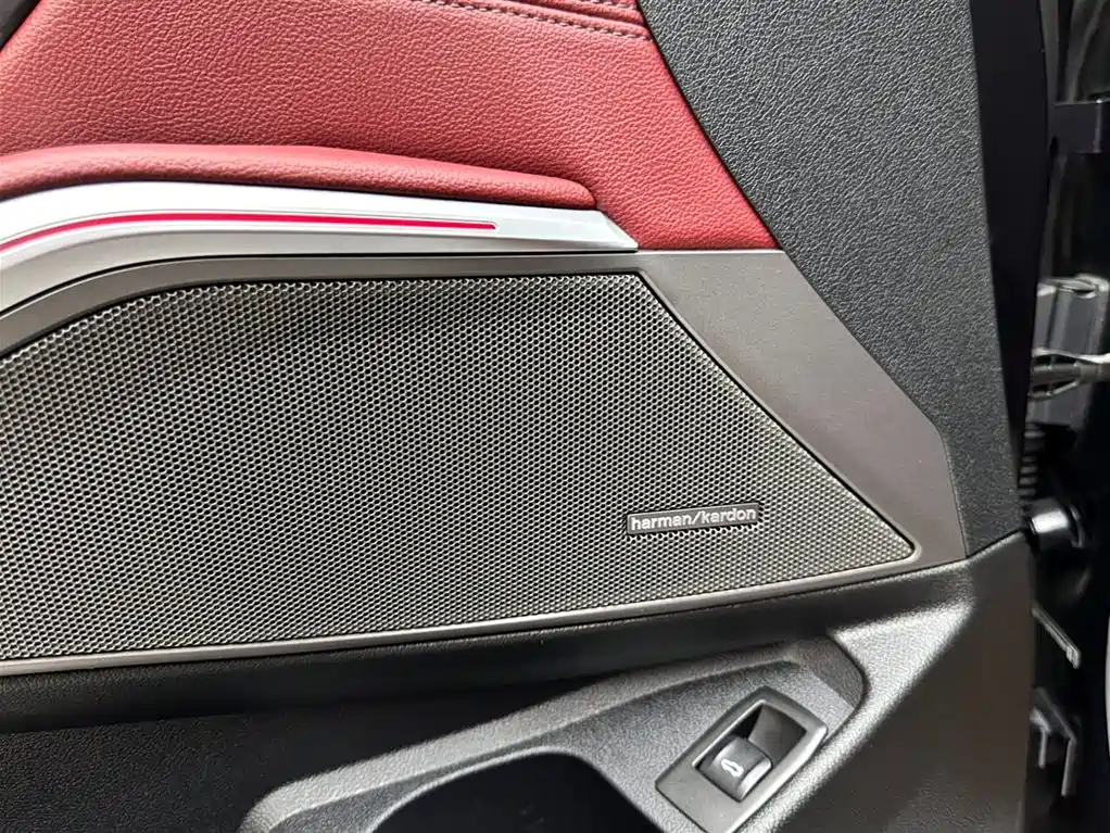 BMW 3 Series 2023 — фото 15