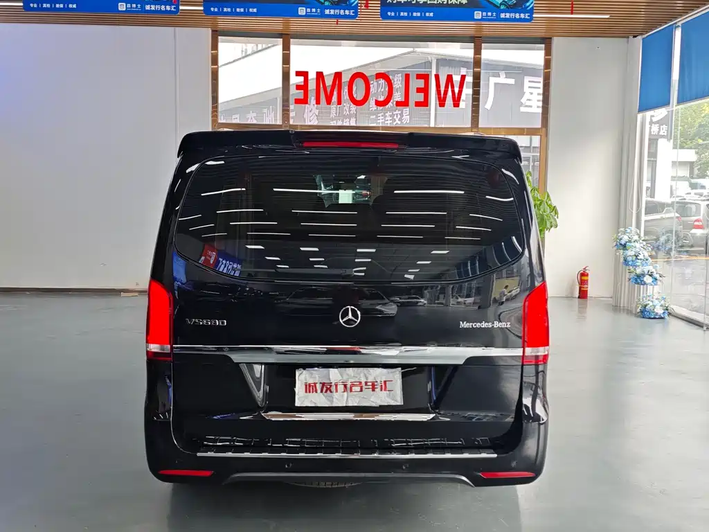 Mercedes-Benz Vito 2022 — фото 18