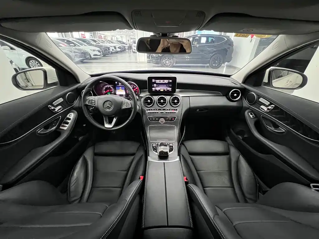 Mercedes-Benz C-Class 2017 — фото 13