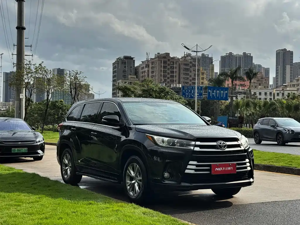 Toyota Highlander 2020