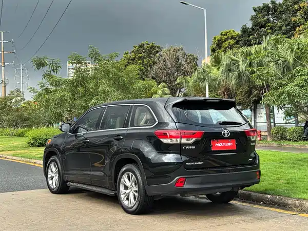 Toyota Highlander 2020