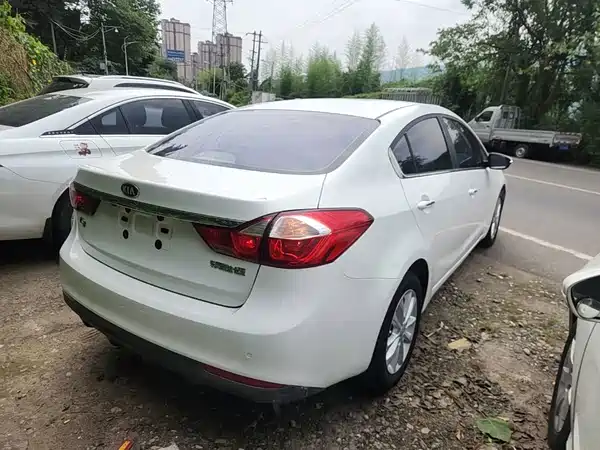 Kia K3 2016