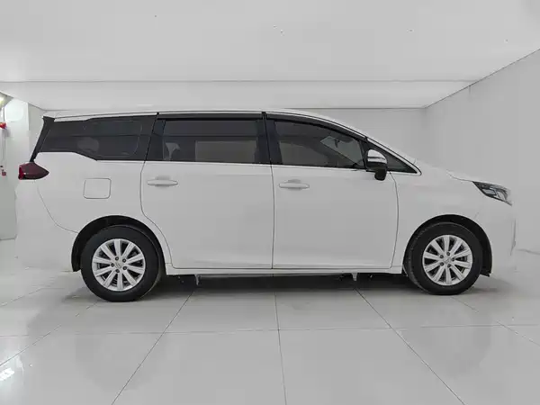 GAC Trumpchi M6 2020