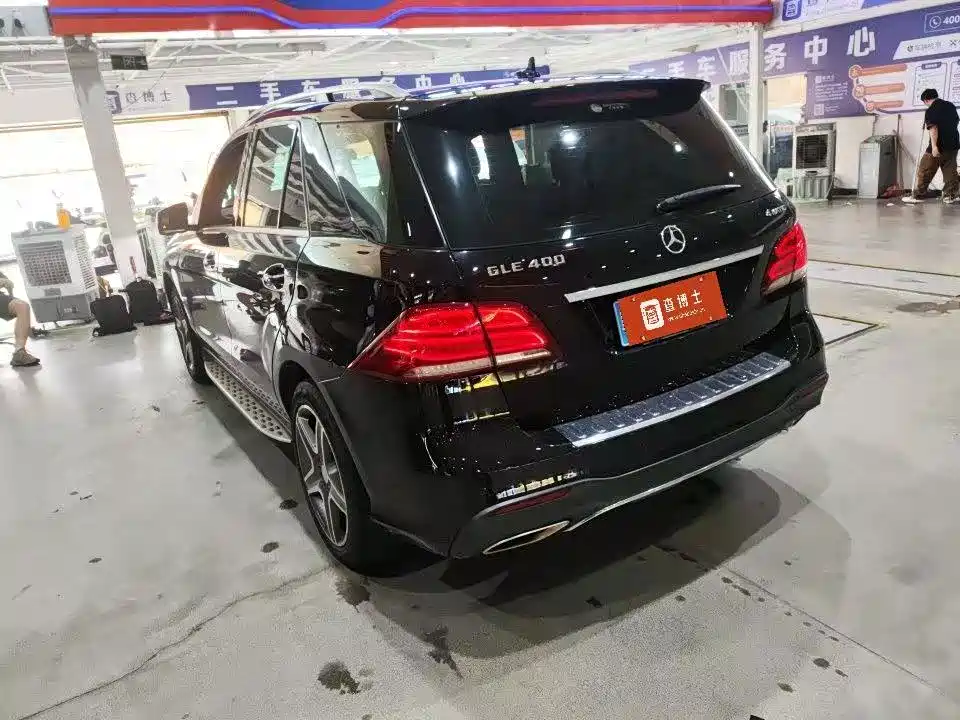 Mercedes-Benz GLE 2016