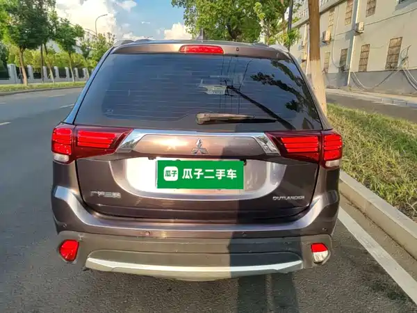 Mitsubishi Outlander 2018