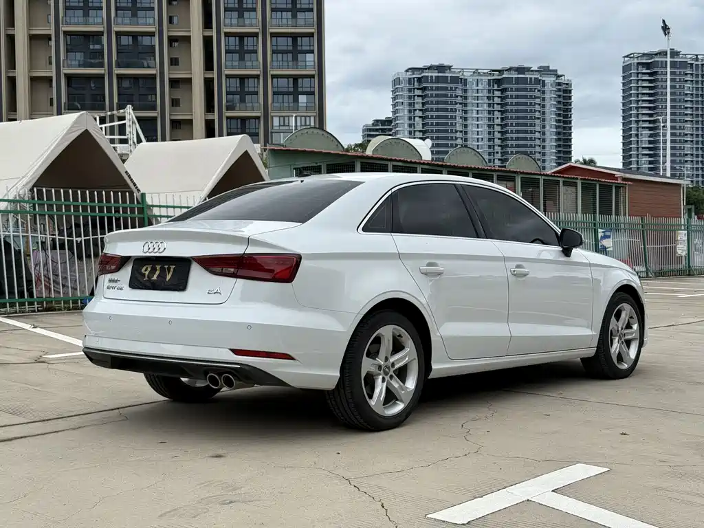 Audi A3 2021 — фото 18