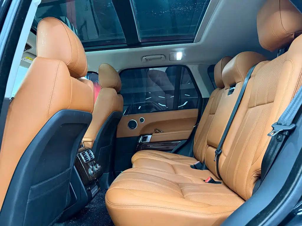 Land Rover Range Rover 2018 — фото 17