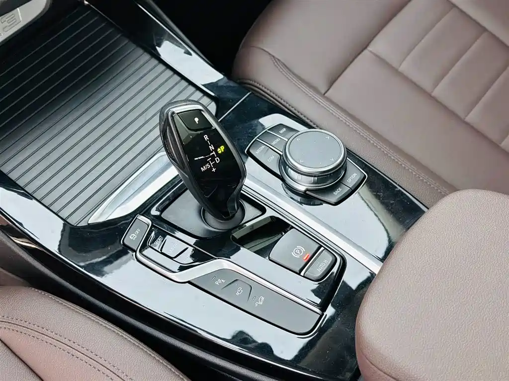 BMW X3 2018 — фото 18