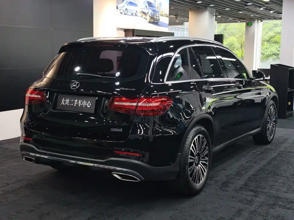 Mercedes-Benz GLC 2018 — фото 14