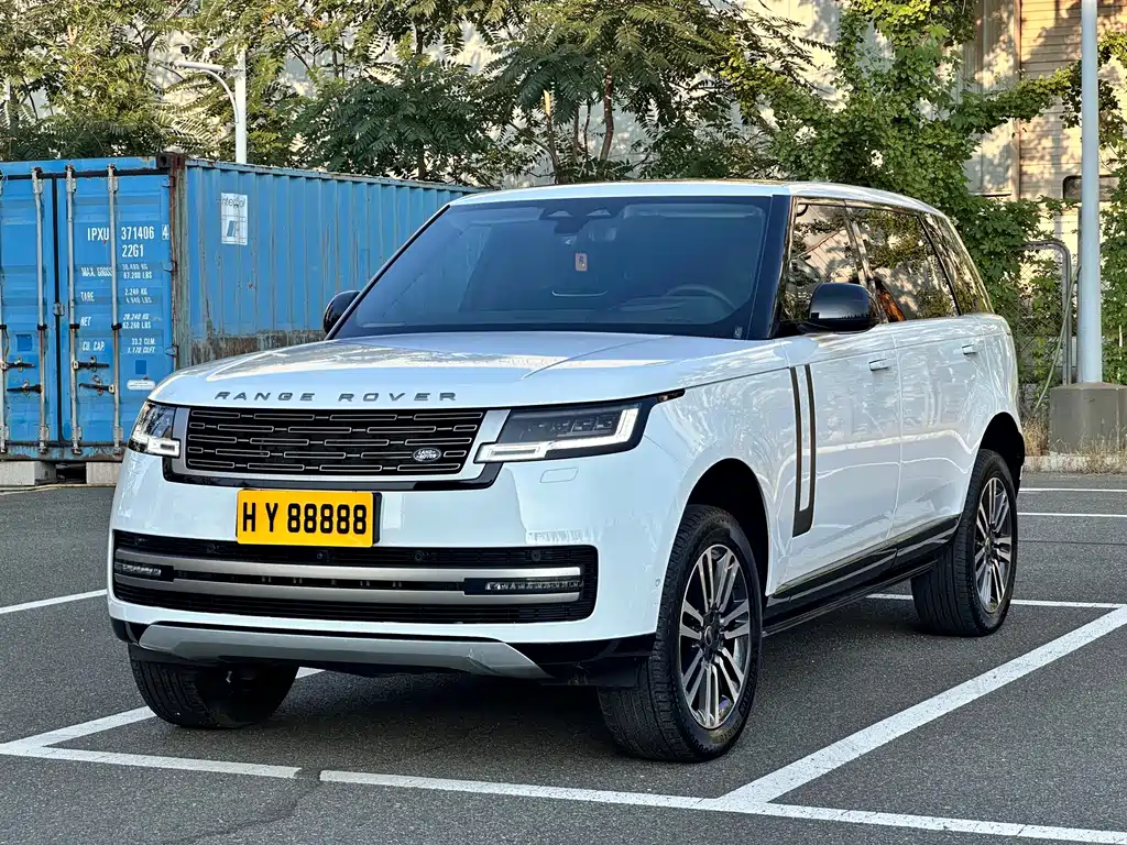 Land Rover Range Rover 2024 — фото 1