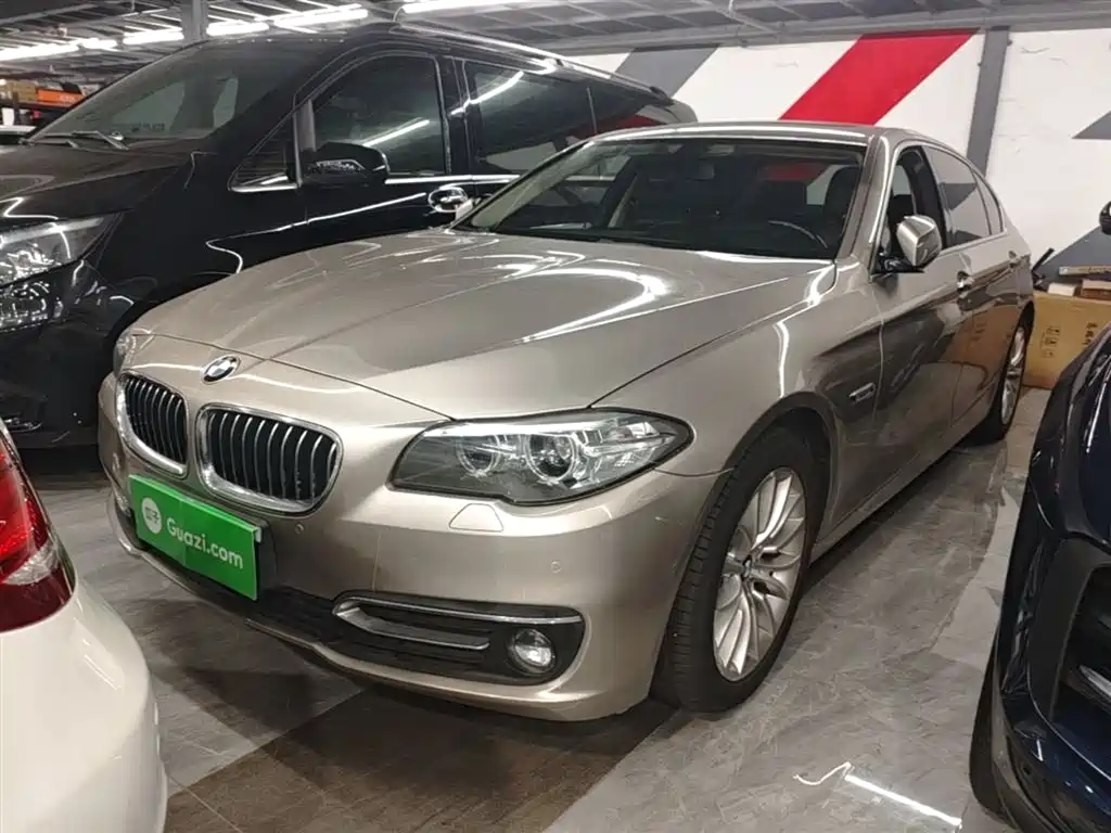 BMW 5 Series 2017 — фото 2