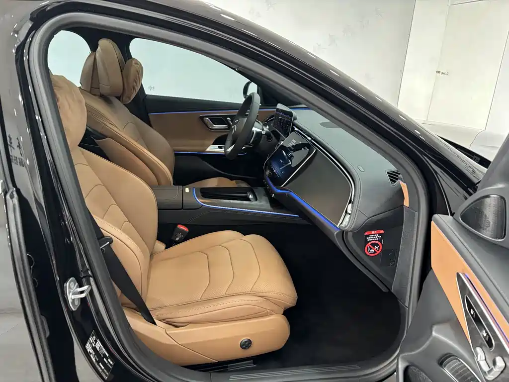 Mercedes-Benz E-Class 2025 — фото 27