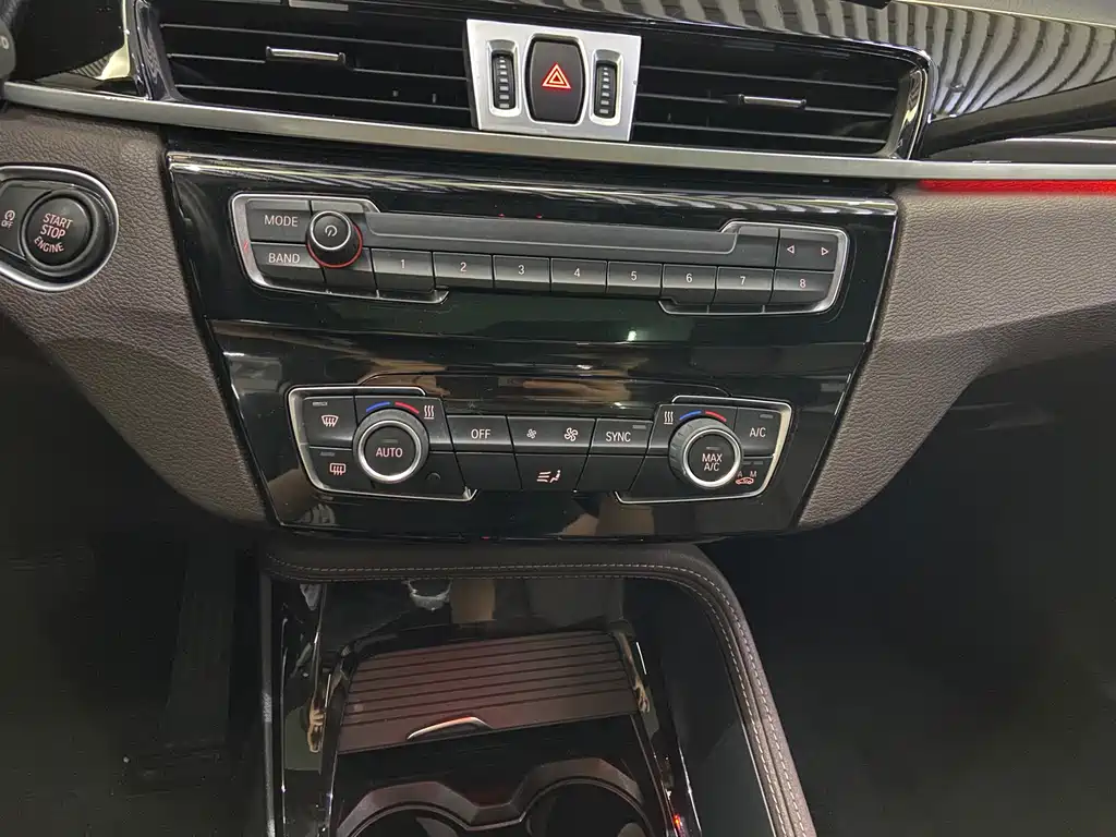 BMW X1 2022 — фото 24