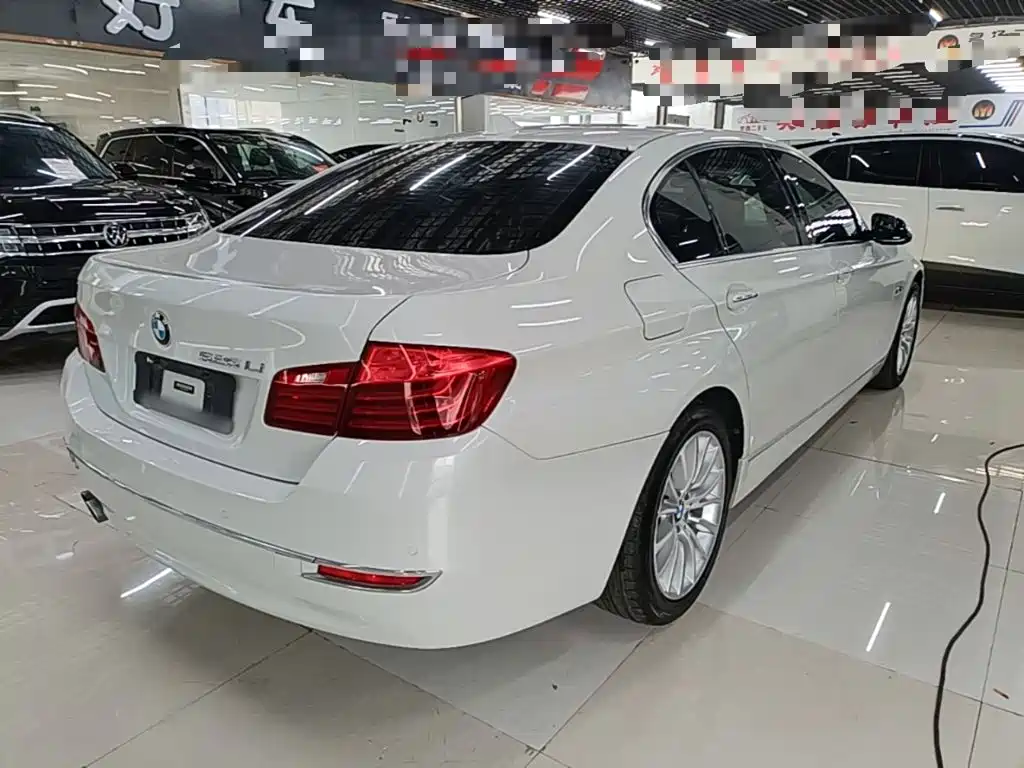 BMW 5 Series 2016