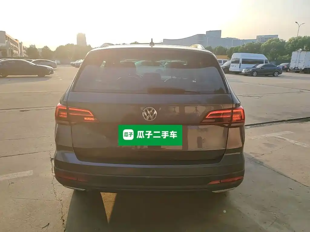 Volkswagen Tharu 2020