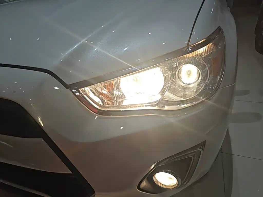 Mitsubishi Jinxuan ASX 2015 — фото 18