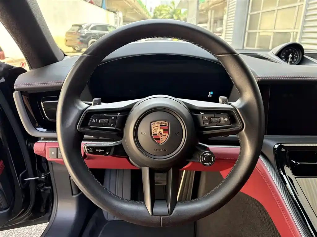 Porsche Panamera 2025 — фото 11