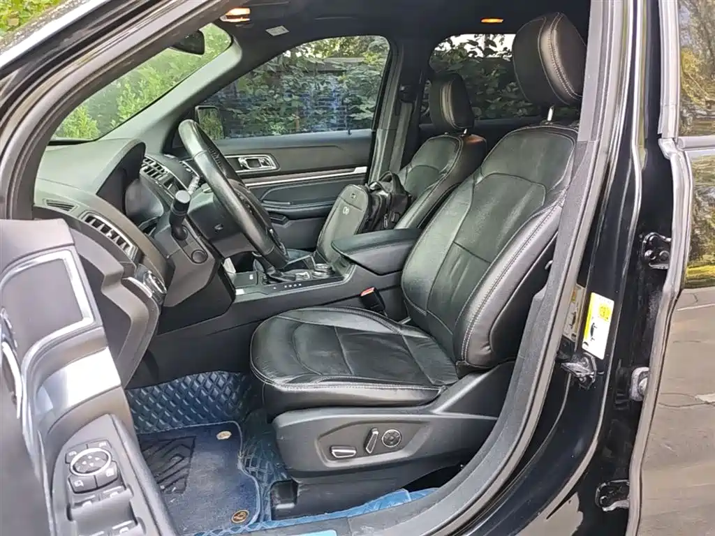 Ford Explorer 2018 — фото 15