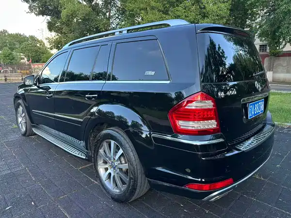 Mercedes-Benz GL-Class 2011