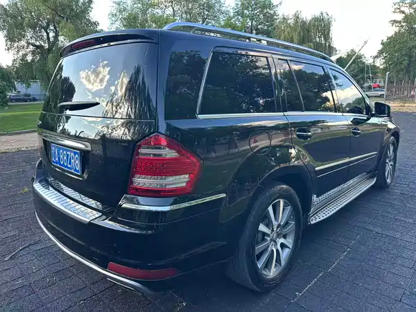 Mercedes-Benz GL-Class 2011
