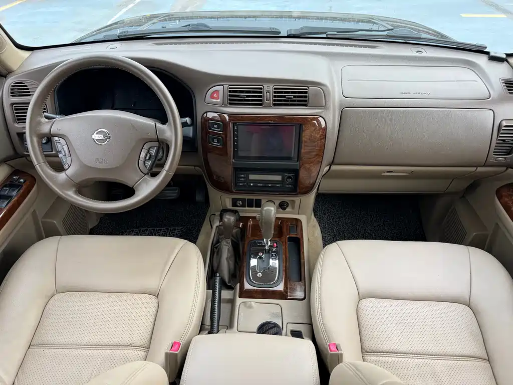 Nissan Patrol 2004 — фото 9