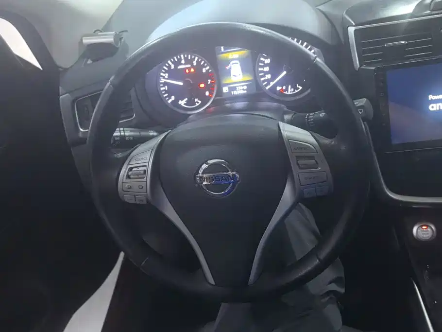 Nissan Tiida 2018 — фото 15