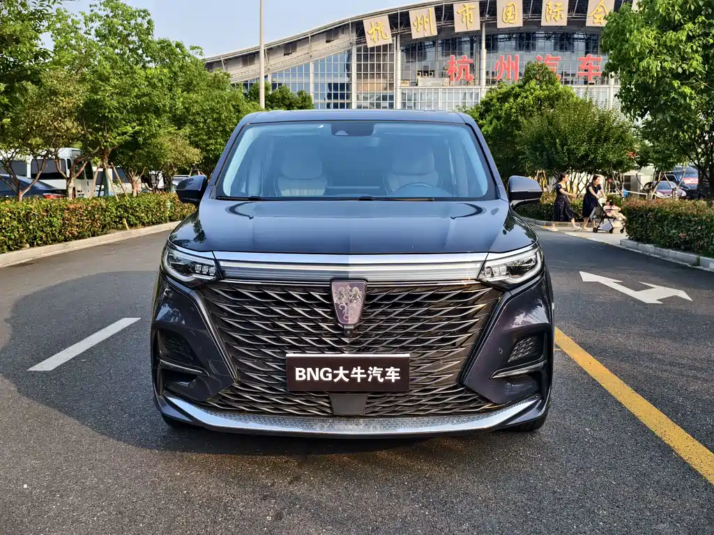 Roewe iMAX8 2022