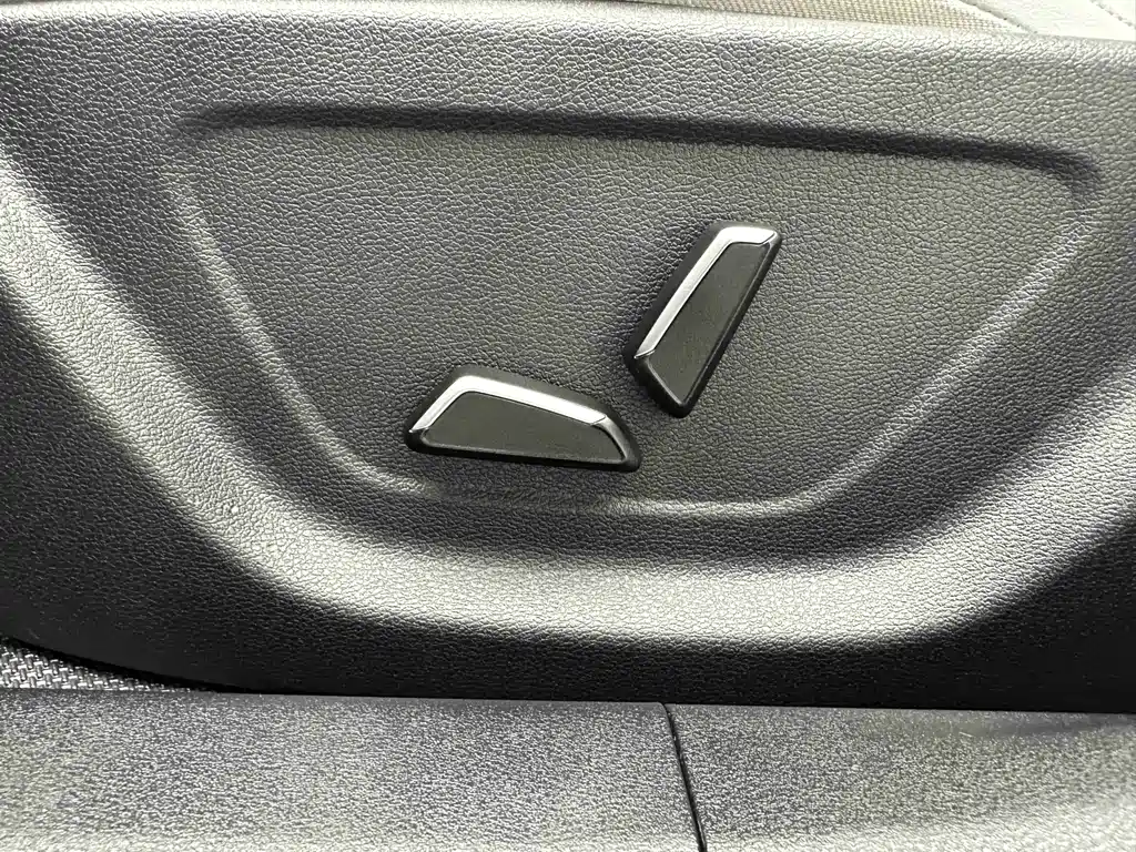Geely Emgrand 2022 — фото 10