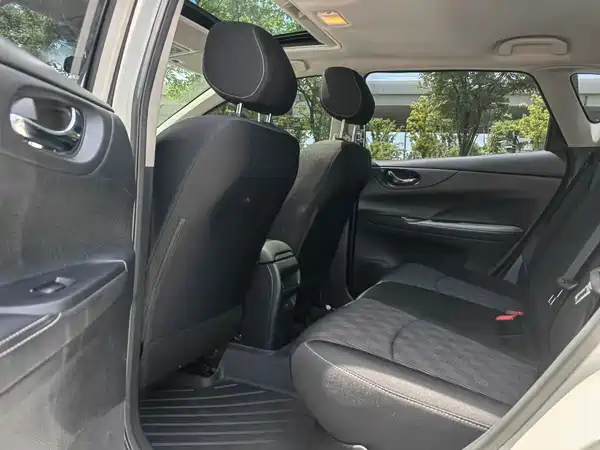 Nissan Tiida 2024